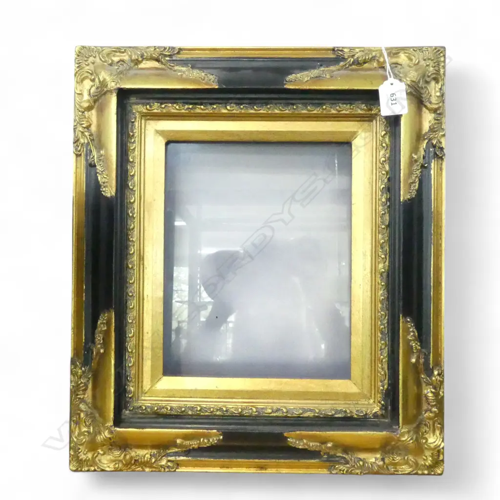 REPRODUCTION GILT WOOD AND PLASTER FRAME 380 x 450mm Image 1++