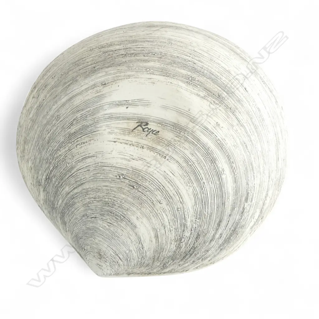 ROYCE MCGLASHEN SEASHELL FORM POTTERY BOWL SALAD SERVERS & NAPKINS W.345mm Image 1++