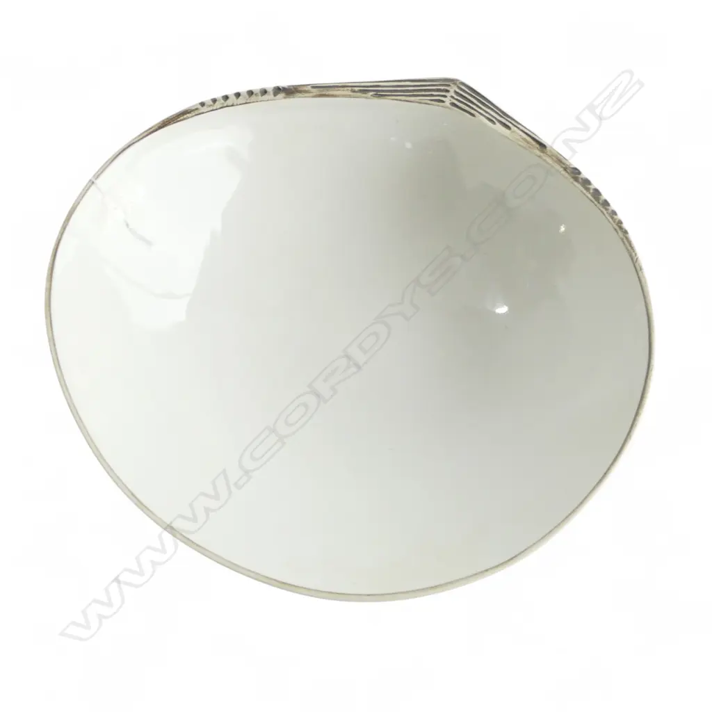 ROYCE MCGLASHEN SEASHELL FORM POTTERY BOWL SALAD SERVERS & NAPKINS W.345mm Image 1++