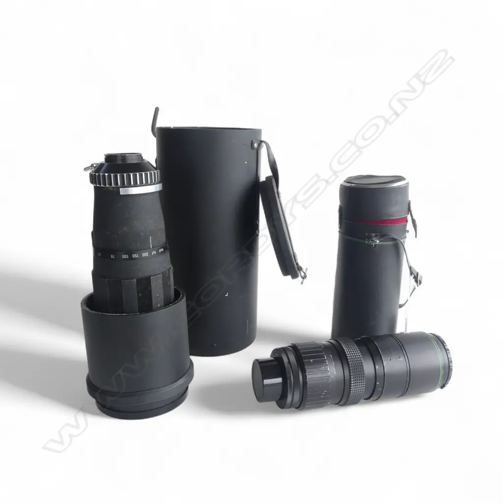 2 LARGE CASED CAMERA LENSES; HANIMEX 62mm & CORFIELD TELE-LUMAX1:45/400mm Image 1++