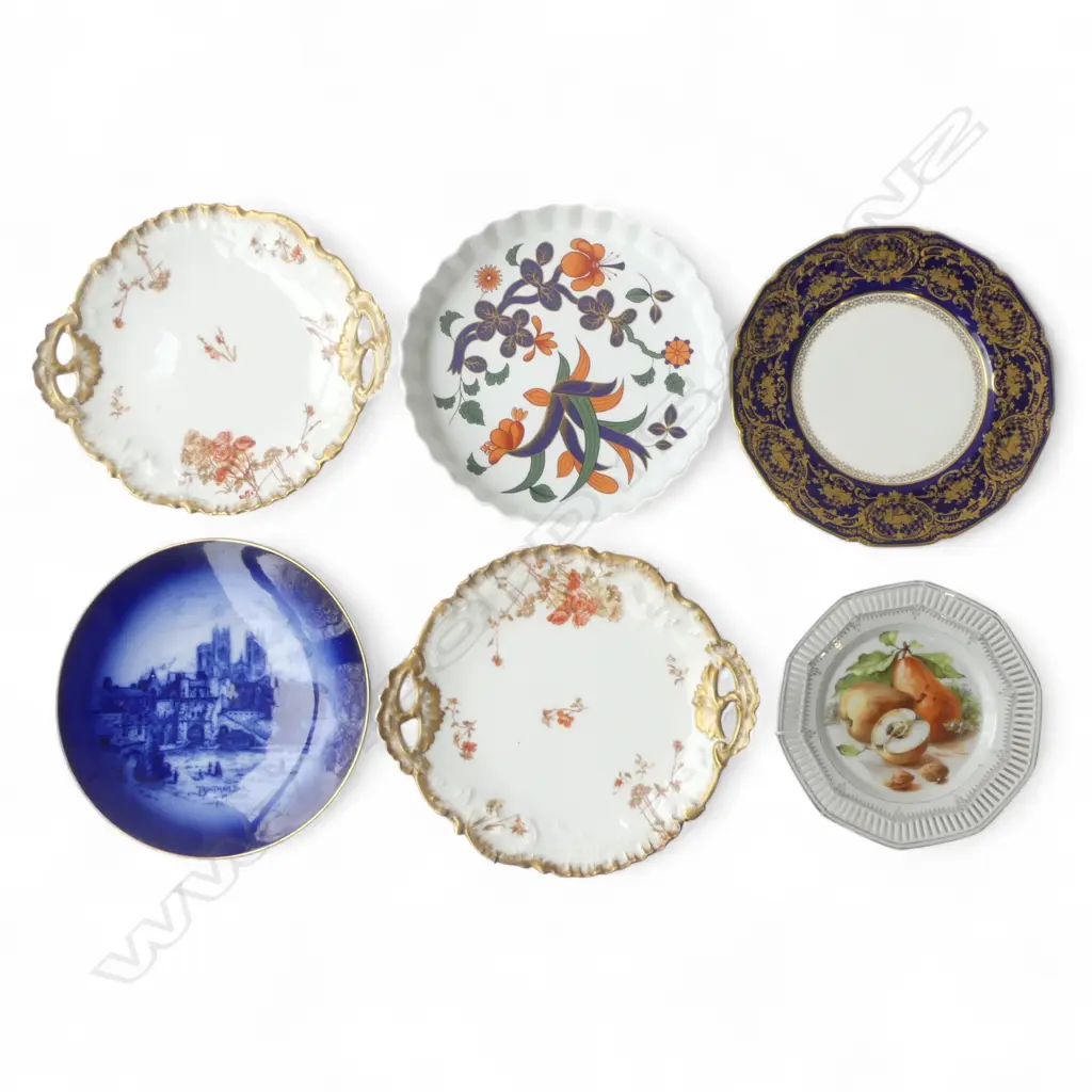 5 PLATES INCL. PR LIMOGES, R. DOULTON + ROYAL WORCESTER 'GRAINGER IMARI' PIE DISH 265mm dia Image 1++