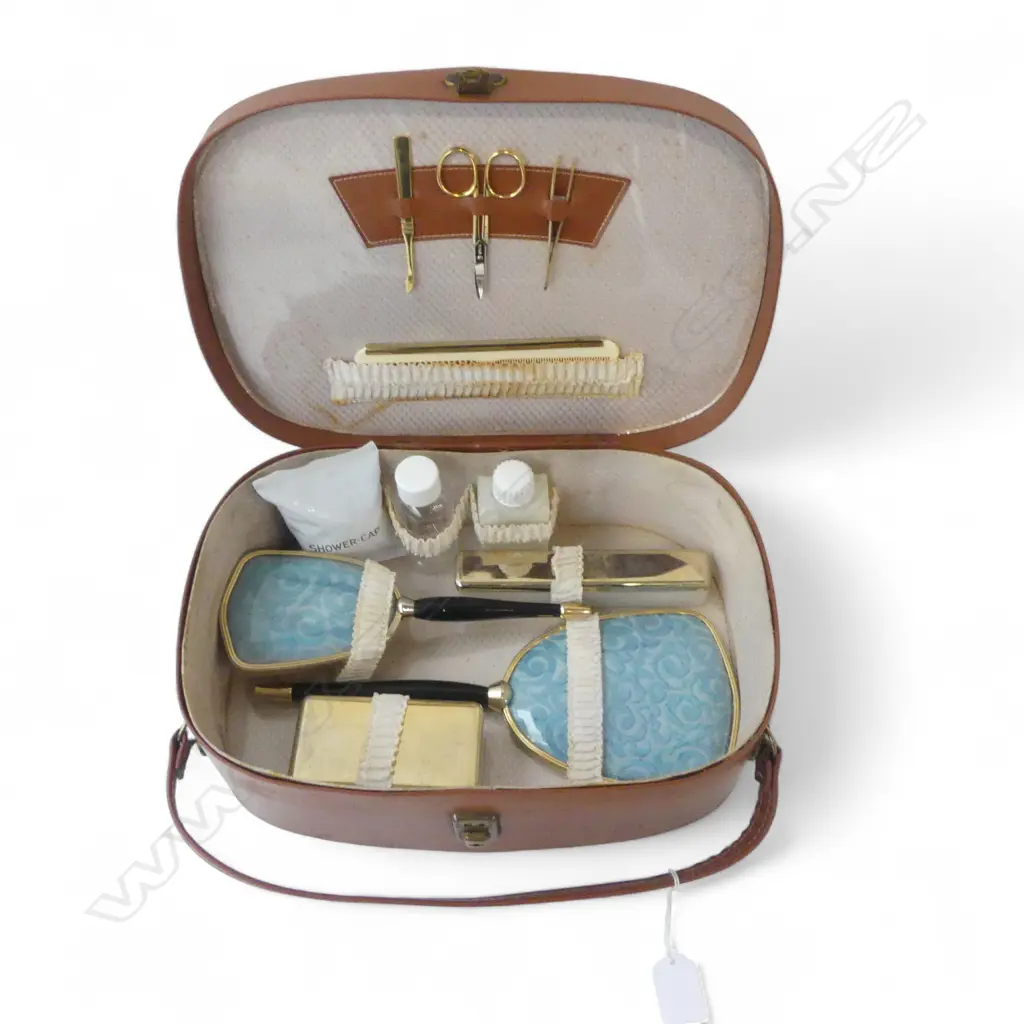 MID-CENTURY VANITY TRAVEL CASE w. FITTED INTERIOR Image 1++