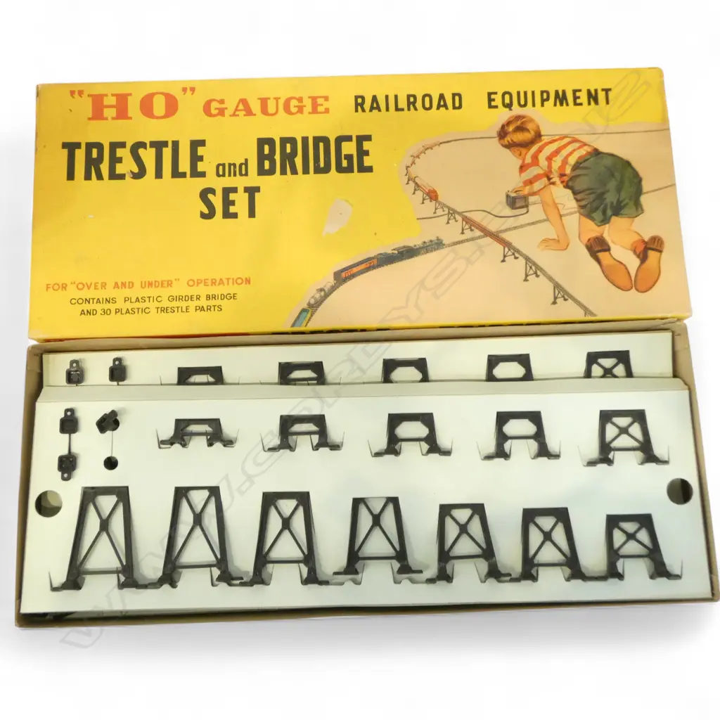 HO GAUGE VIRGINIAN EL-C ELECTRIC ENGINE & BOXED TRESTLE BRIDGE SET Image 1++