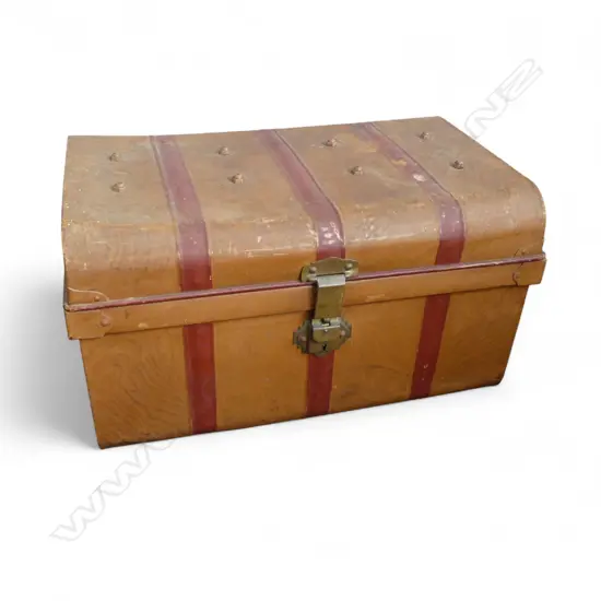 VINTAGE METAL TRAVEL TRUNK W.610mm