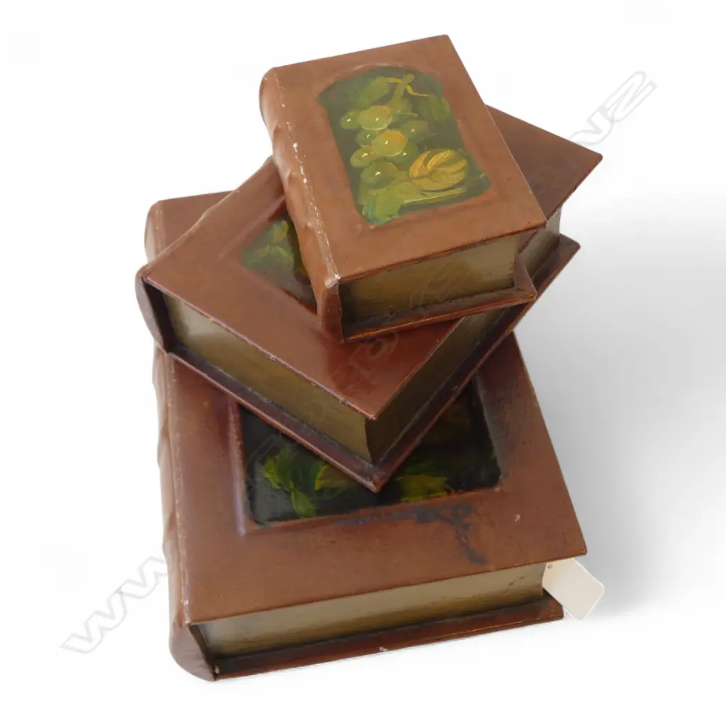 SET OF 3 GRADUATED BOOK FORM BOXES 270x190x80mm Image 1++