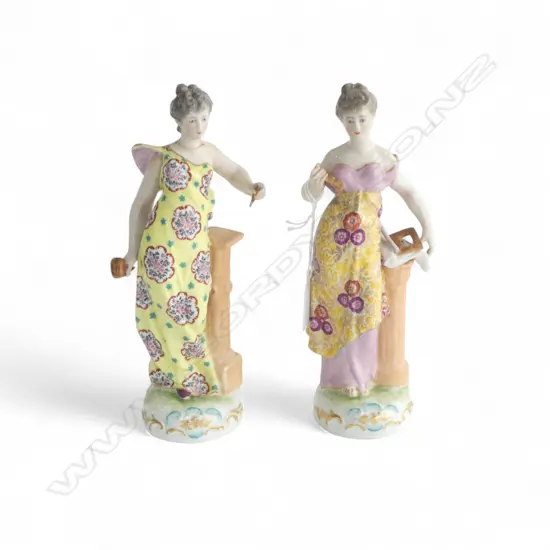 PR ANTIQUE FIGURINES H.215mm faults to one