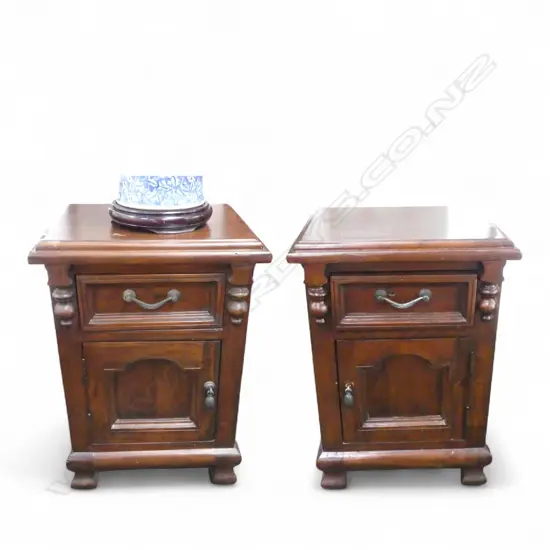PR WOODEN BEDSIDE CABINETS 520x420x750mm