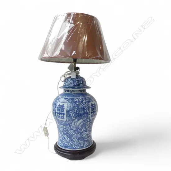 CHINESE BLUE & WHITE PORCELAIN TABLE LAMP H600mm
