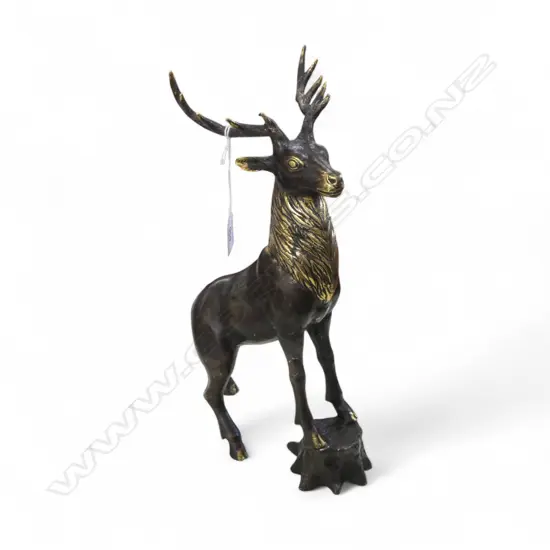 BRONZE STAG DEER ON TREE STUMP H.355mm