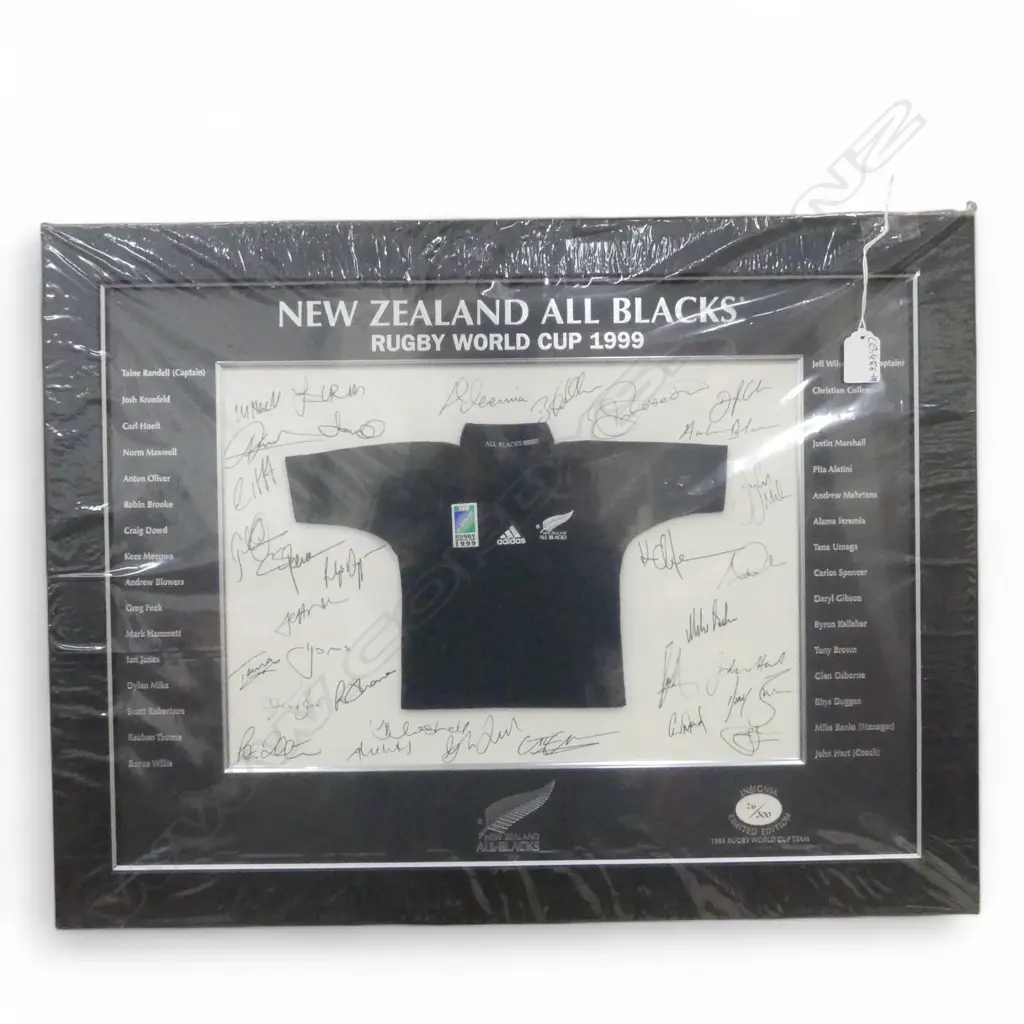 FRAMED 1999 MINIATURE SIGNED ALL BLACKS RUGBY SHIRT Ed.26/300 480x620mm Image 1++