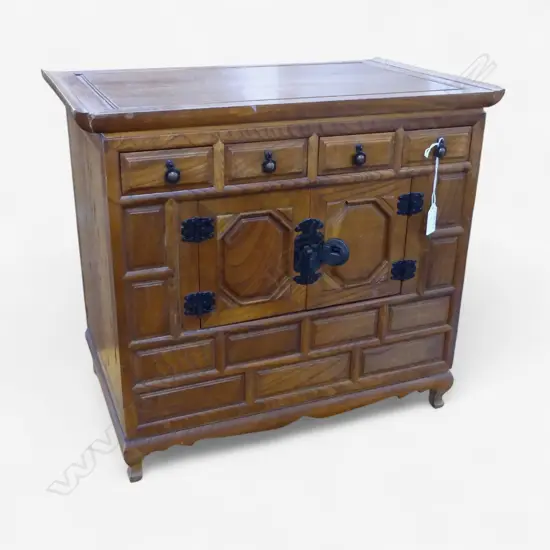 SMALL ORIENTAL CHEST 485x300x435mm