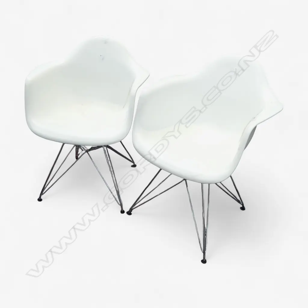 VITRA EAMES DAX ARMCHAIR - MADE IN GERMANY, AS NEW Image 1++