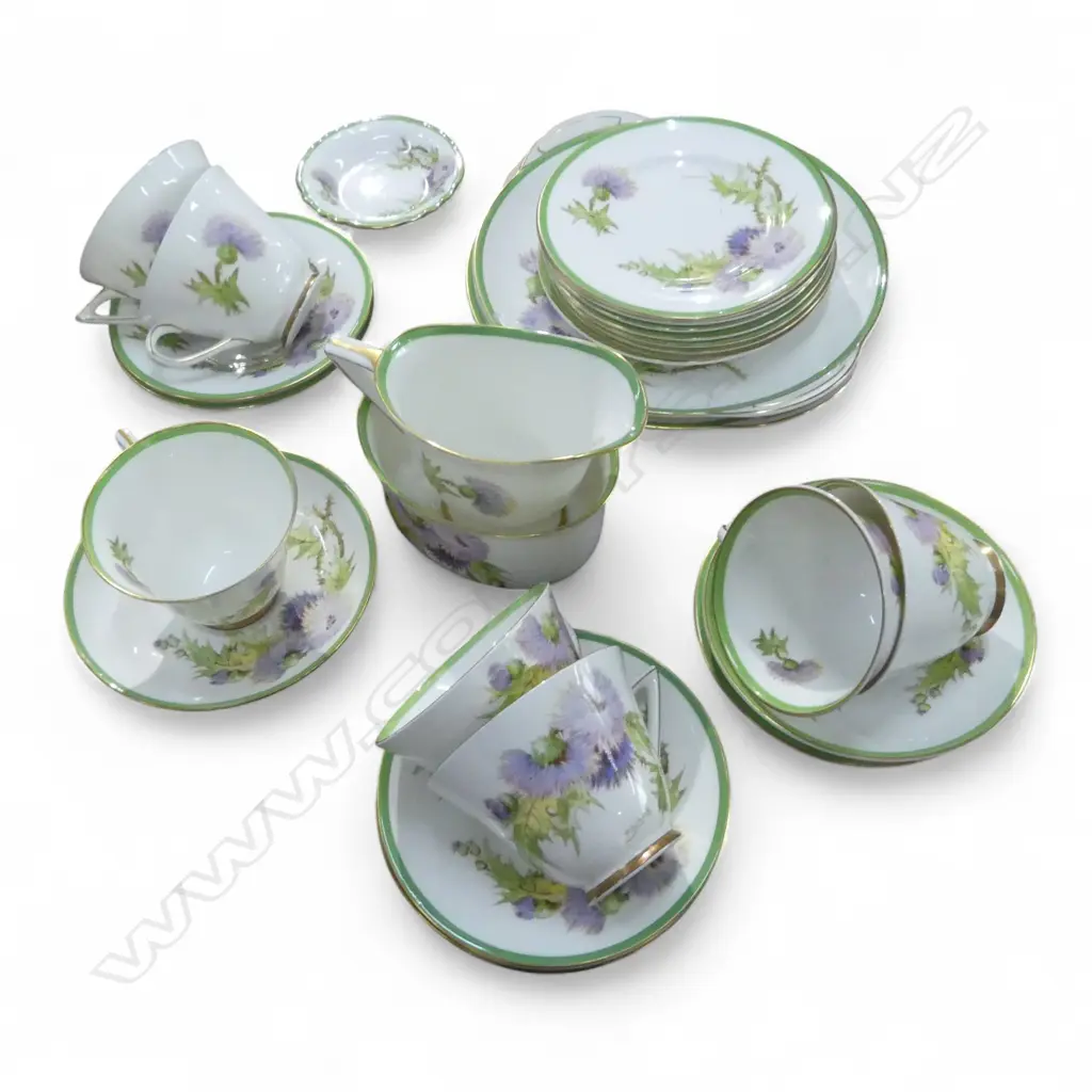 ROYAL DOULTON GLAMIS THISTLE PART TEA SET Image 1++