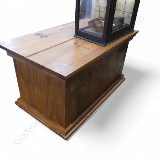 PINE BLANKET BOX 950x540x500mm