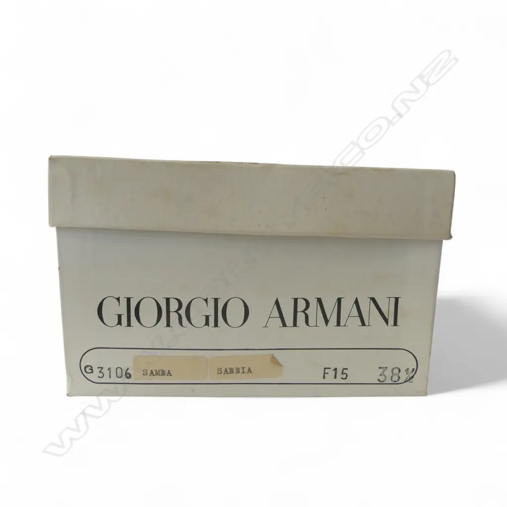 GIORGIO ARMANI WOMAN'S DRESS SHOE 'Samba Sabbia' 38 1/2 'VERO CUIO' in original box. Have been worn Image 1++