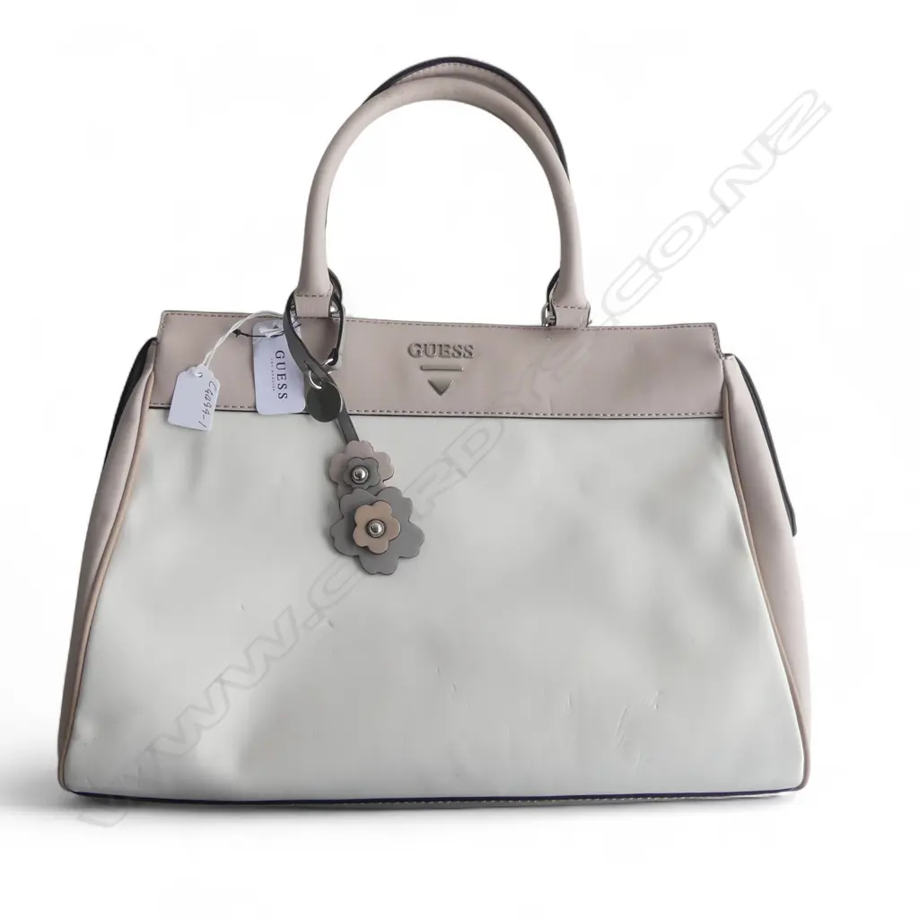 UNUSED GUESS HANDBAG, 380 x 280mm some marks Image 1++