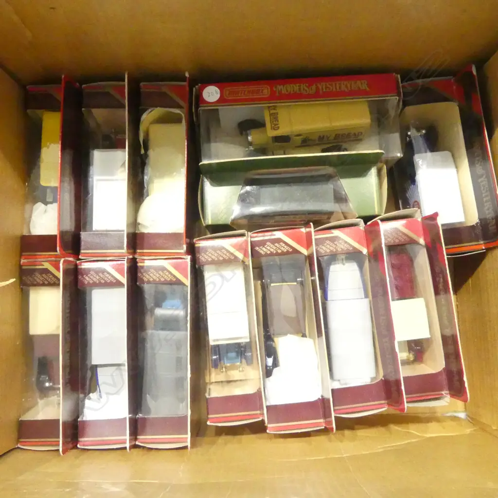 13 BOXED MATCHBOX MODELS OF YESTERYEAR Image 1++