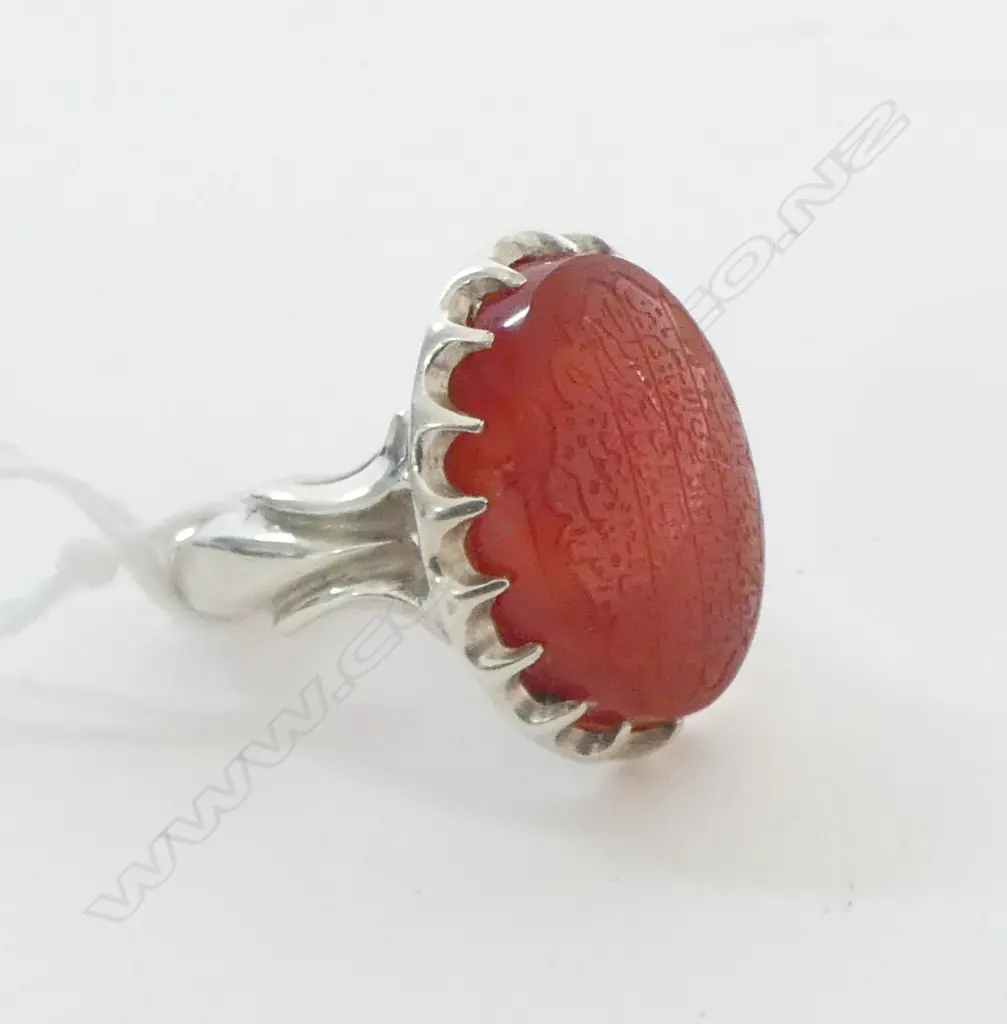 MIDDLE EASTERN 925 CARVED AGATE RING 11.2grms Image 1++
