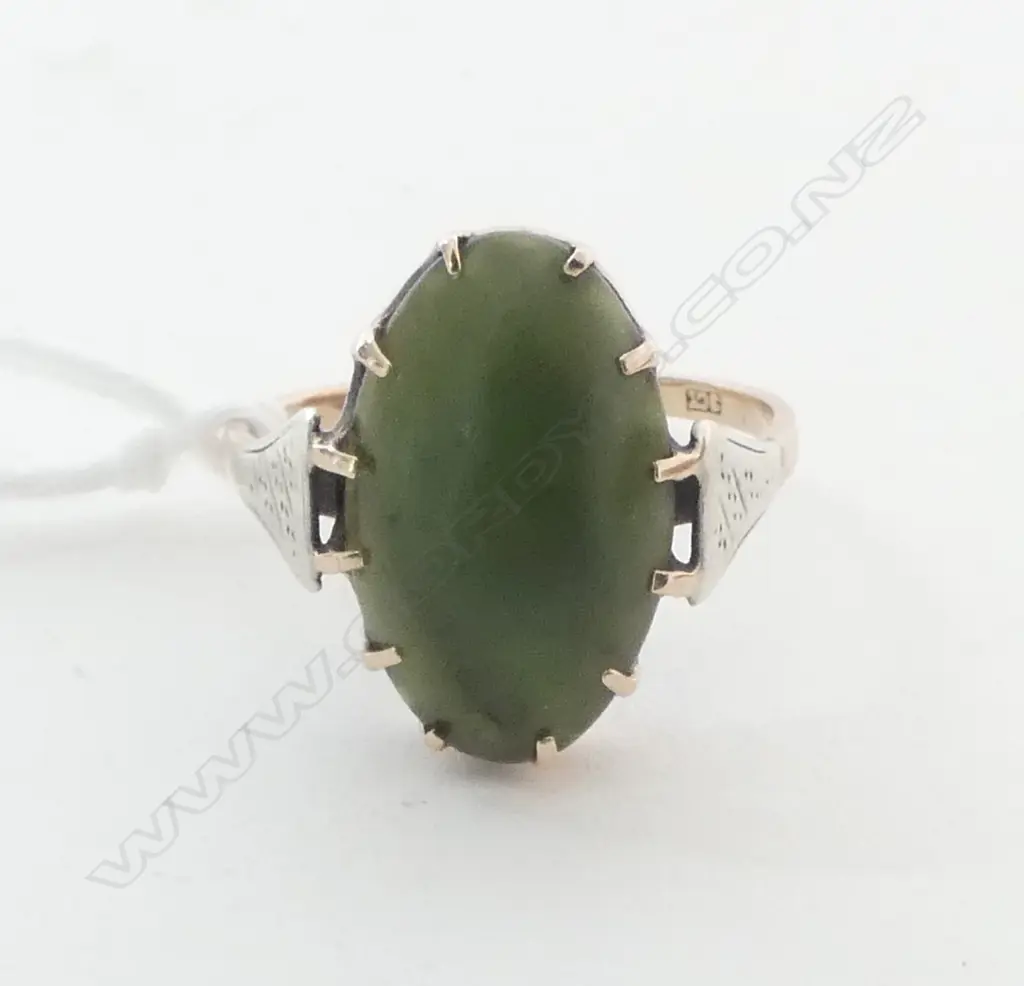 VINTAGE 9ct ROSE GOLD & POUNAMU RING 2.48gms SIZE P Image 1++