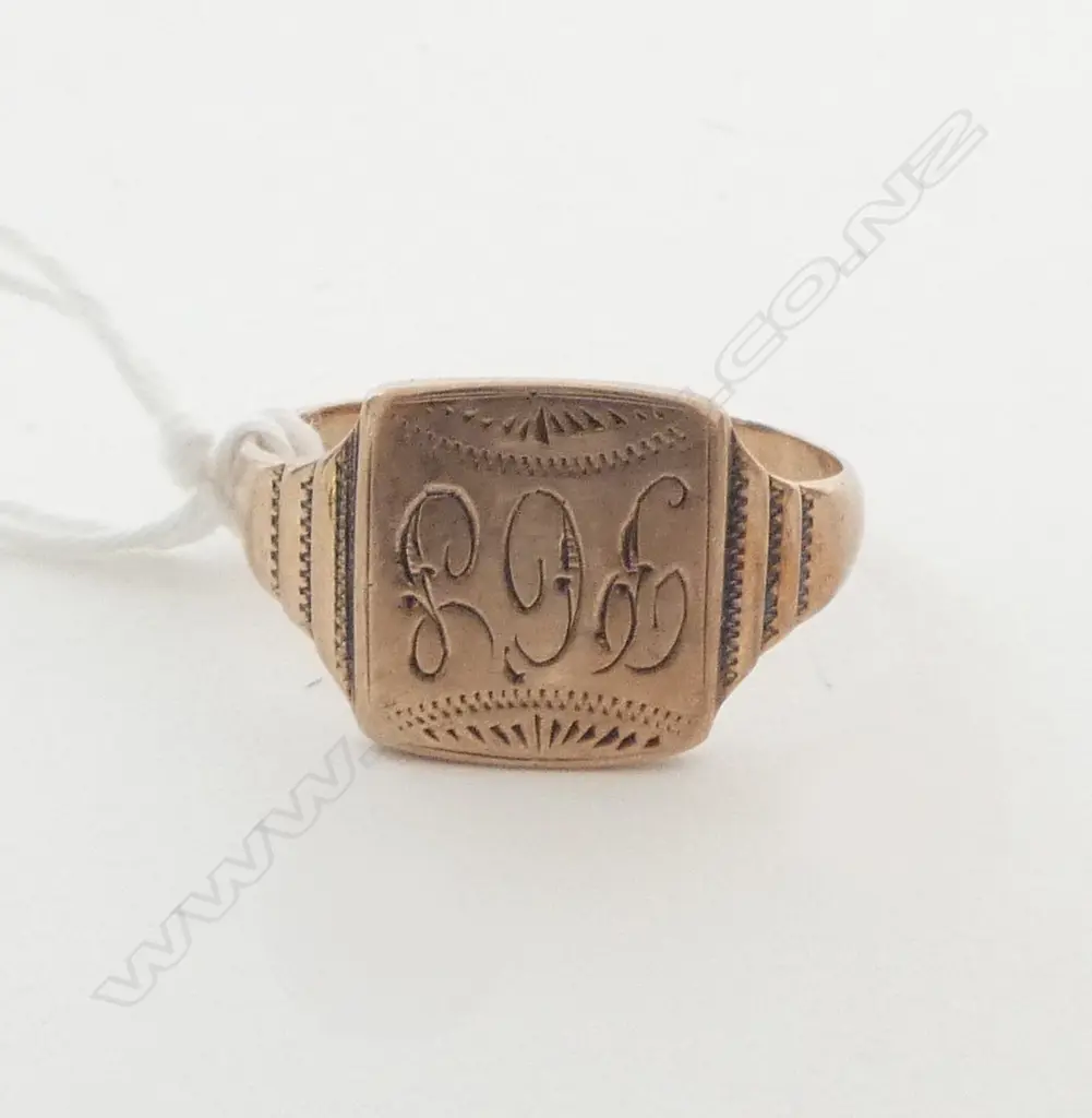 VINTAGE 9ct ROSE GOLD SIGNET RING 4.68gms SIZE W Image 1++