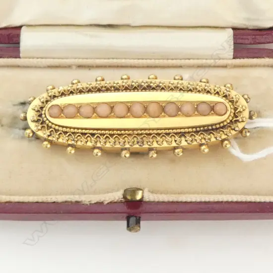 18CT CORAL BROOCH 9.2grms