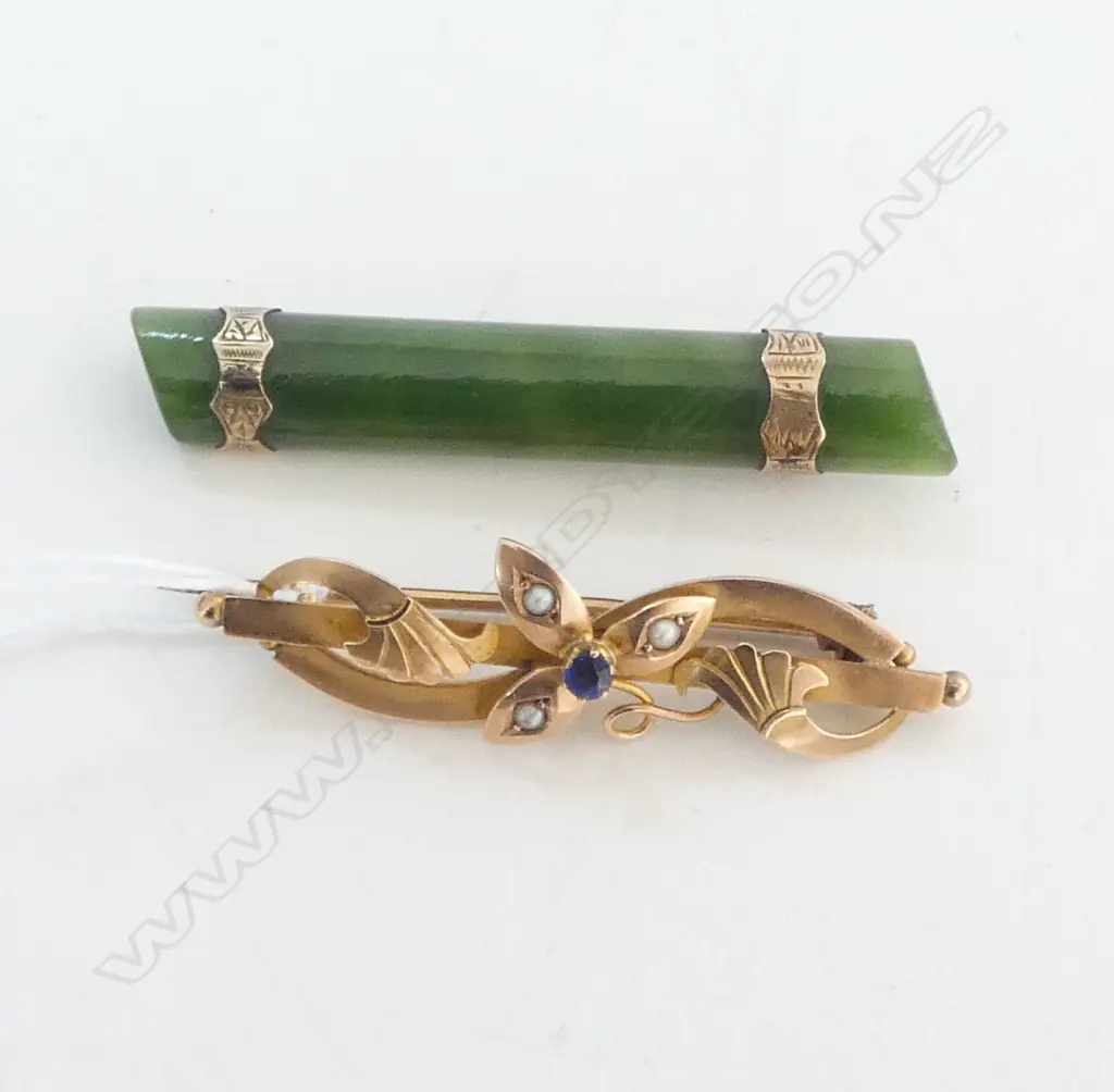 9ct POUNAMU BROOCH faults to catch PLUS 9CT SAPPHIRE & SEED PEARL BROOCH 3gms Image 1++