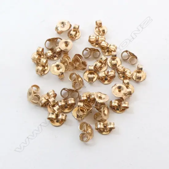 9ct Y/GOLD SCROLLS/FOR EARRINGS (19 PAIRS) 2.5 GMS