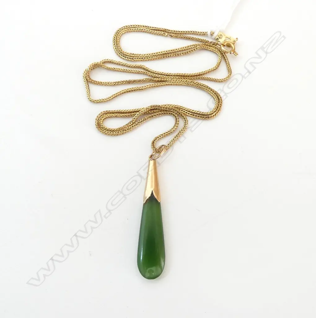 18CT NECKLACE 5.8grms + GREENSTONE PENDANT 2gms chain is worn Image 1++