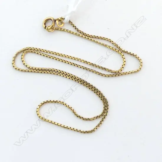 9ct YELLOW GOLD FINE BOX LINK NECK CHAIN L.370mm 2.5gms