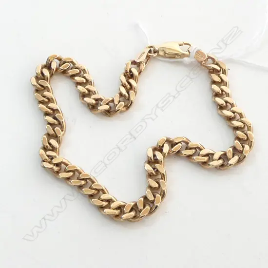 9ct HEAVY CURB LINK BRACELET with parrot clasp. (Made in NZ)  21CM LONG 12.2 GMS Links are in good condition