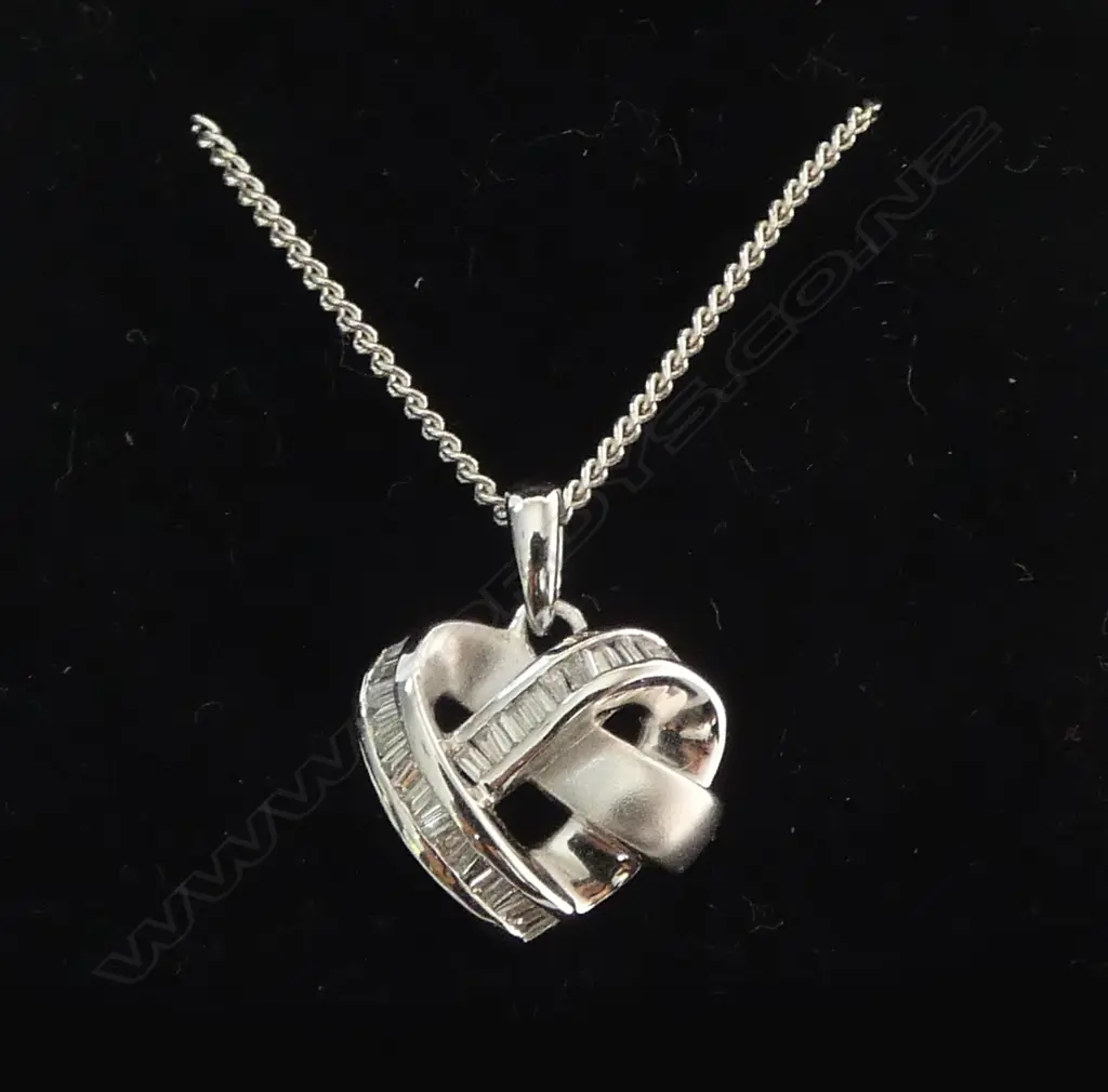 **RTV** 18CT WHITE GOLD BAGUETTE DIAMOND PENDENT (NEW) ON SIL/PLATE CHAIN  2.8GMS Image 1++