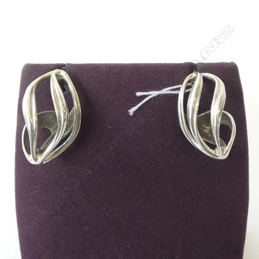 GEORG JENSON DESIGNER STERLING SIL EARRINGS TWISTED STYLE Gold Pin with Silver scrolls 8.6GMS Image 1++