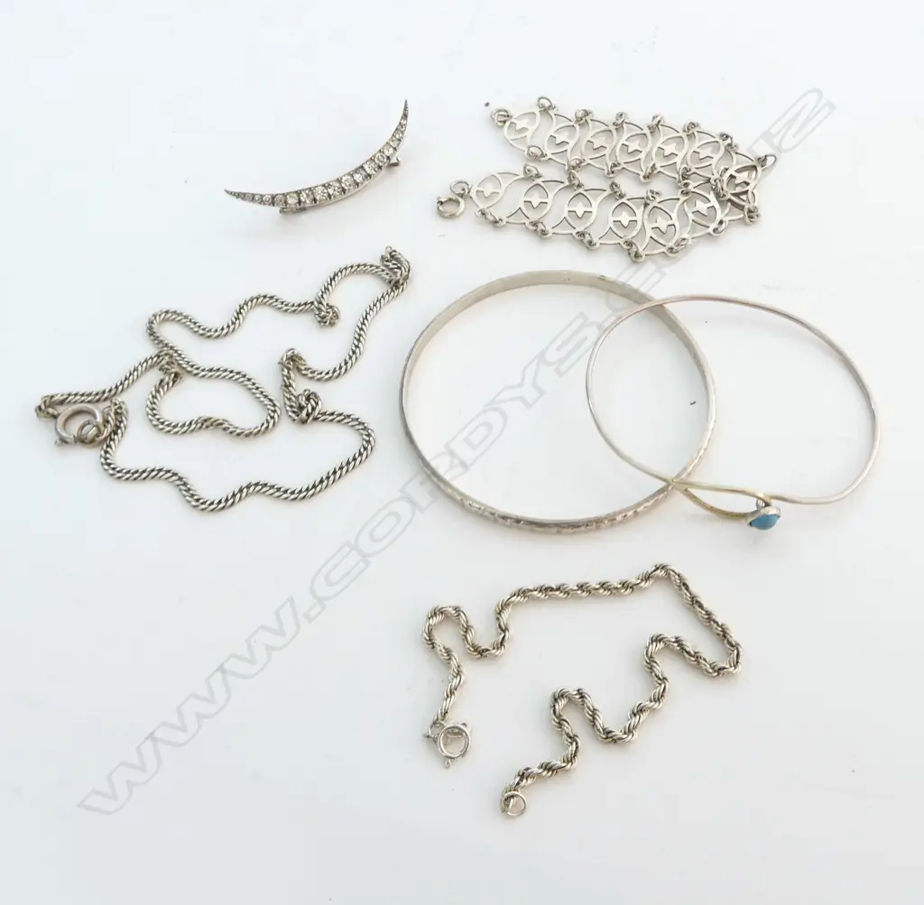 BOX STERLING SILVER BRACELETS/BANGLES/BROOCHES & SILVER CHAIN Image 1++