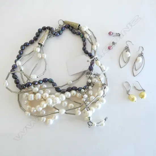 3 FRESHWATER PEARL NECKLACES w. F/W BRACELET & ASST EARRINGS