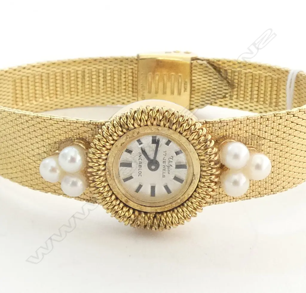 1950’s COCKTAIL DRESS WATCH in Gold Plate with Real Cultured Pearl Detail,  (Manual wind 17 Jewels Incabloc) Image 1++
