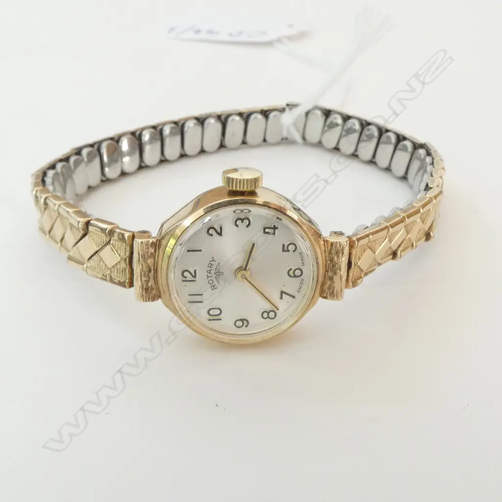 9CT LADIES WRIST WATCH w. RG STRAP Image 1++