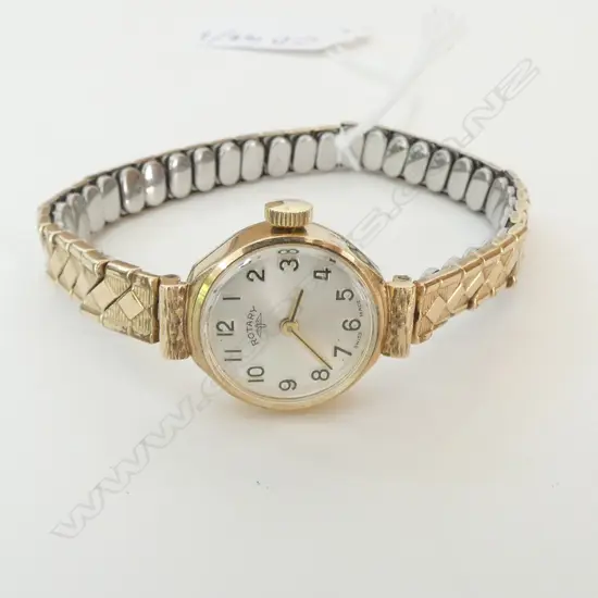 9CT LADIES WRIST WATCH w. RG STRAP