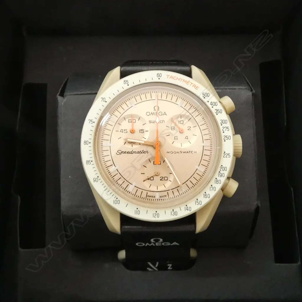 OMEGA SWATCH WRIST WATCH 'MISSION TO JUPITER' BOXED & RUNNING Image 1++