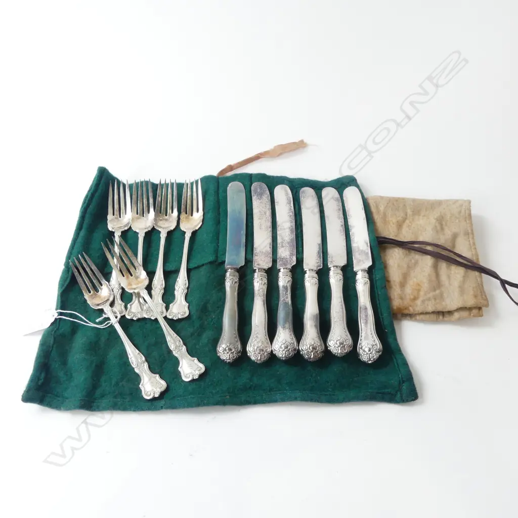 6 STG SILVER FORKS 207gms + 6 KNIVES Image 1++
