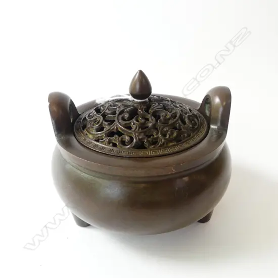 ORIENTAL LIDDED BRONZE INCENSE BURNER 105mm dia