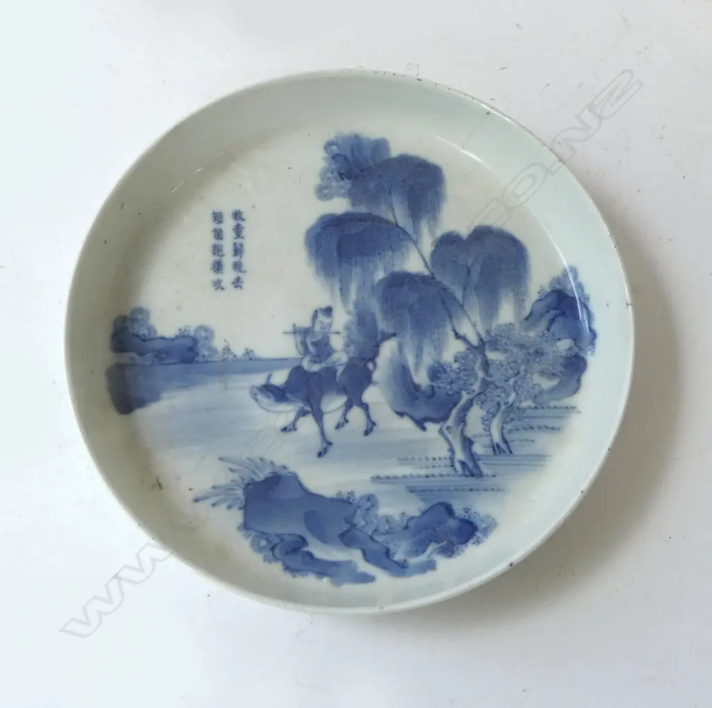 ANTIQUE CHINESE B/W PLATE C.1700 175mm dia rim hairline Image 1++