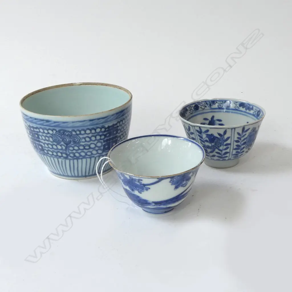 3 ANTIQUE CHINESE B/W BOWLS H.70mm Image 1++