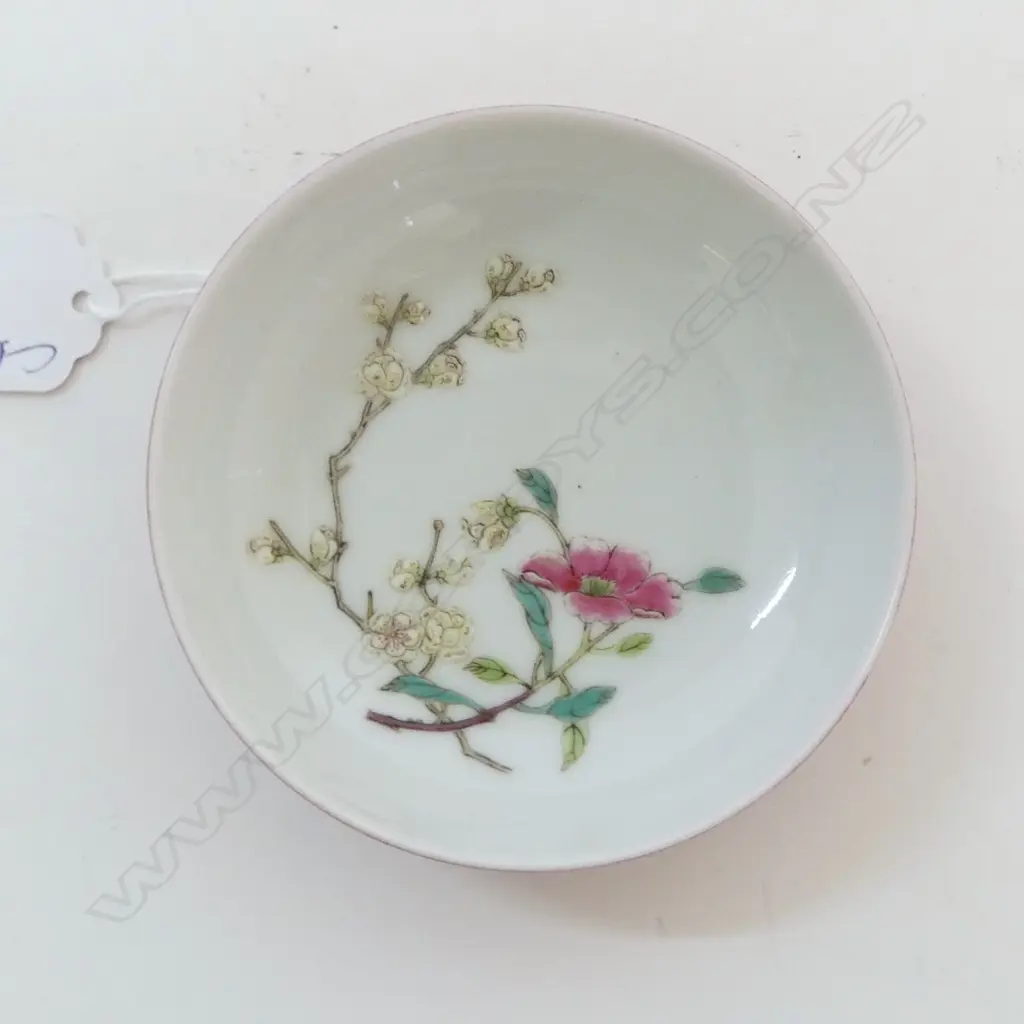FAMILLE ROSE SMALL DISH Image 1++