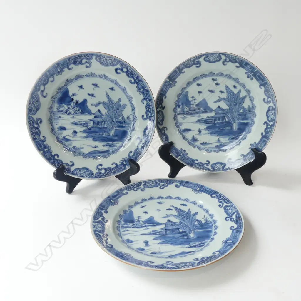 3 ANTIQUE CHINESE EXPORT B/W PLATES 235mm dia Image 1++