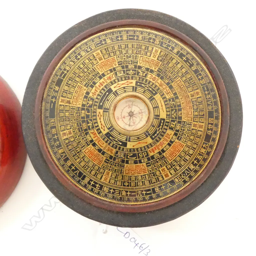 CHINESE FENG SHUI COMPASS, CASED Image 1++