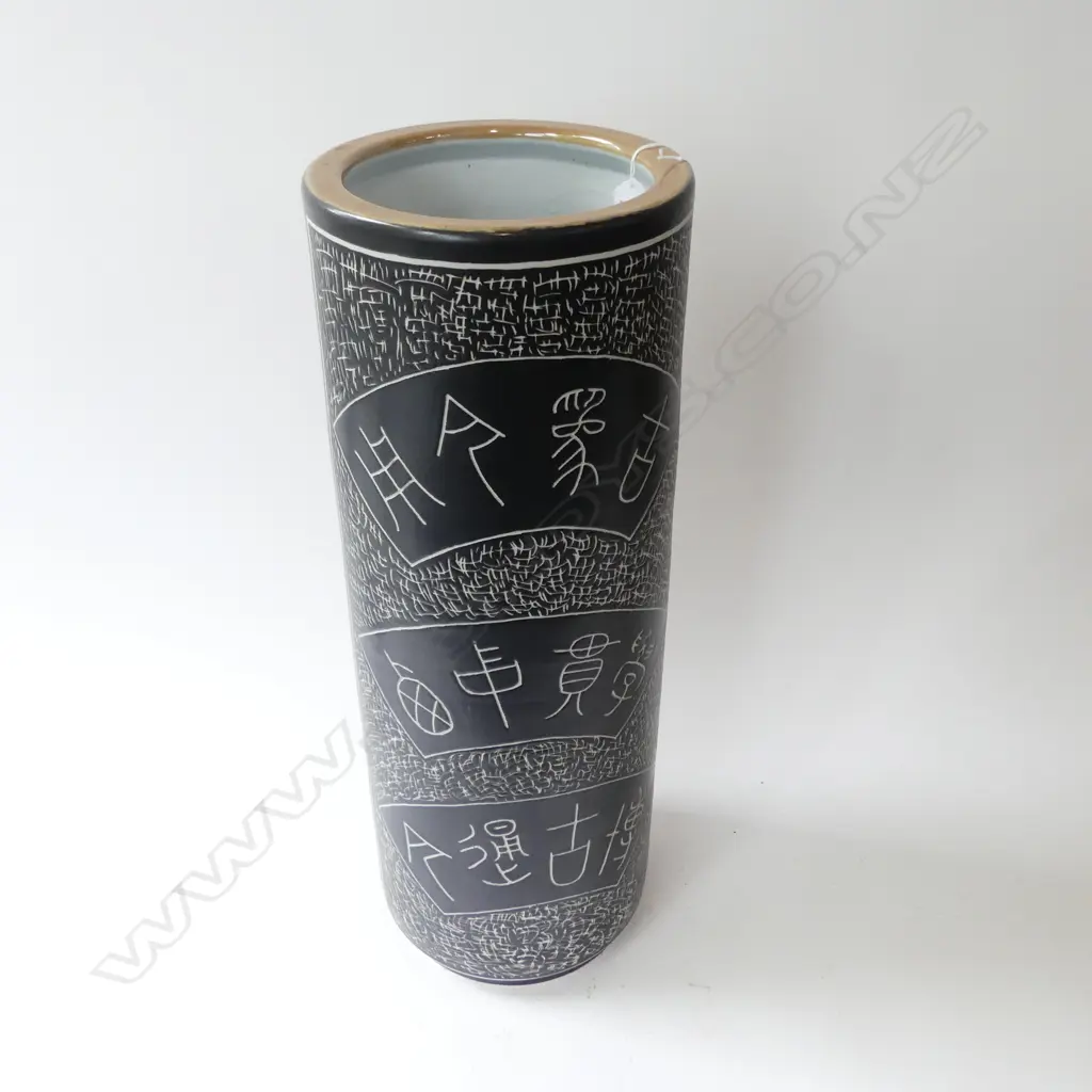 ORIENTAL UMBRELLA STAND H.610mm Image 1++
