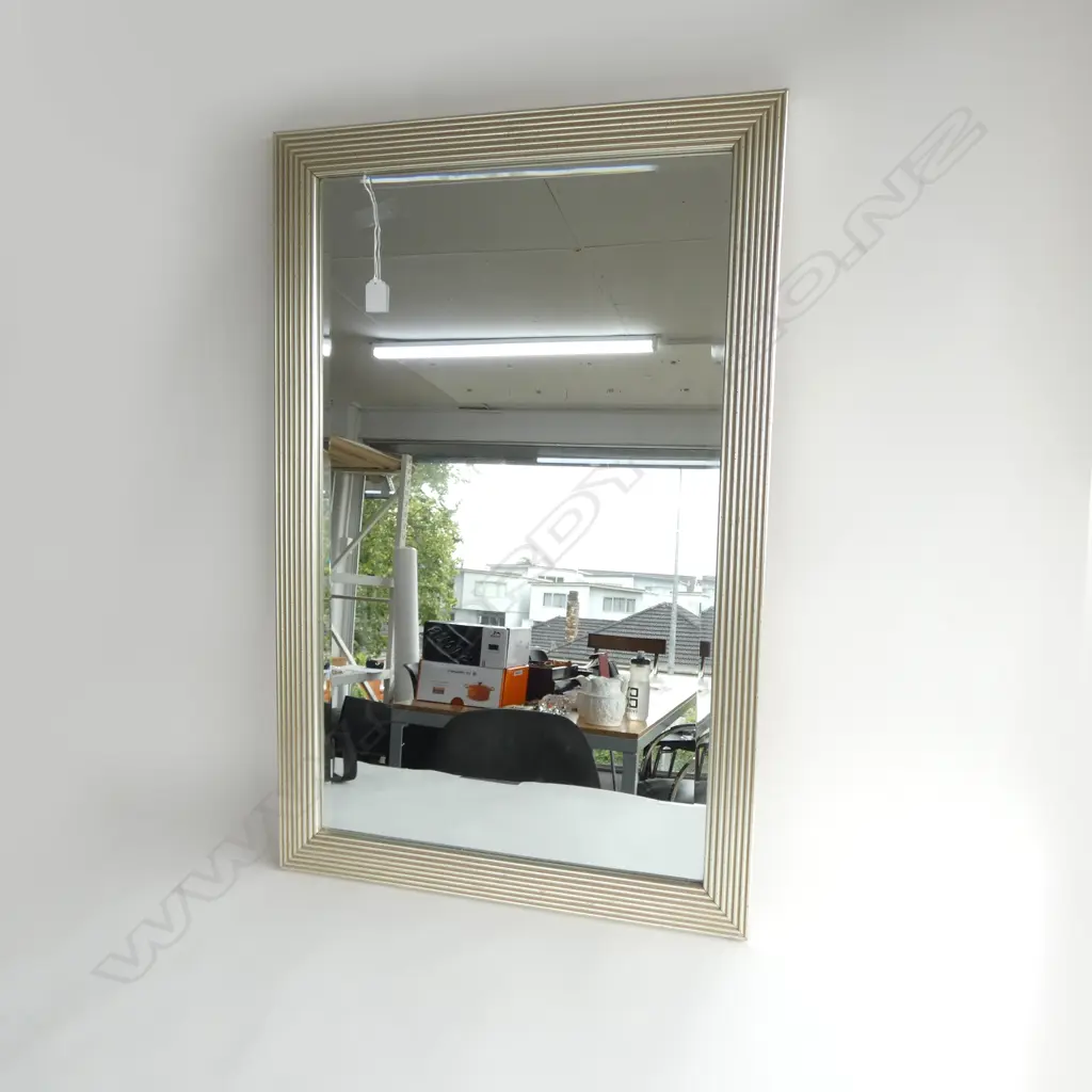 MIRROR; RIBBED SILVER FRAME 855x555mm Image 1++