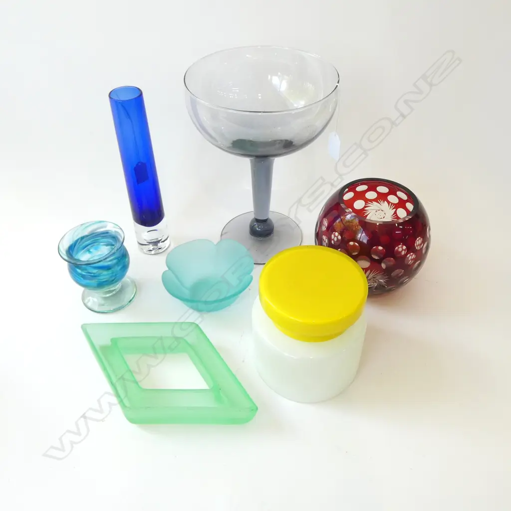 7 PCES COLOURED GLASS H.270mm Image 1++