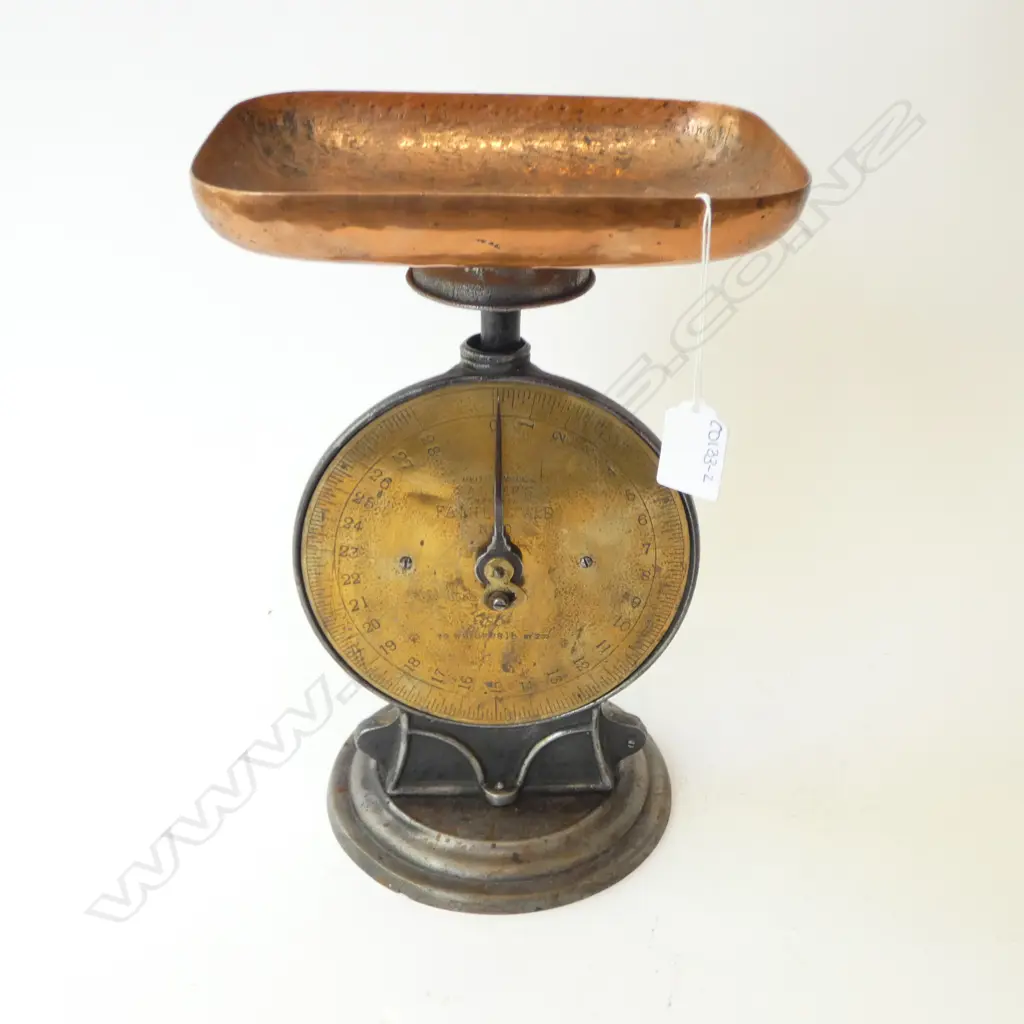 COPPER & CAST IRON SALTER SCALE H.320mm Image 1++