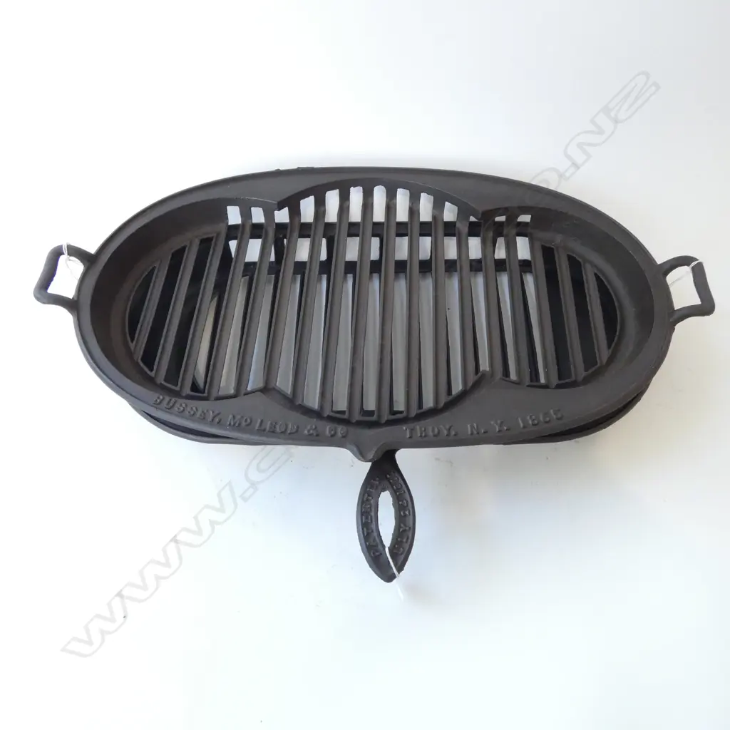 2091/1635  2  ANTIQUE CAST IRON  RANGE GRILLERS L610MM Image 1++